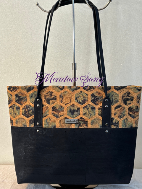 Taisteal Tote Bag (Hexagon) - Image 2